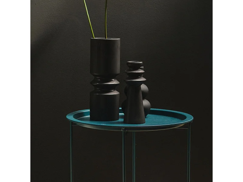 Metallic bijzettafel in petrolblauw. 47x50cm