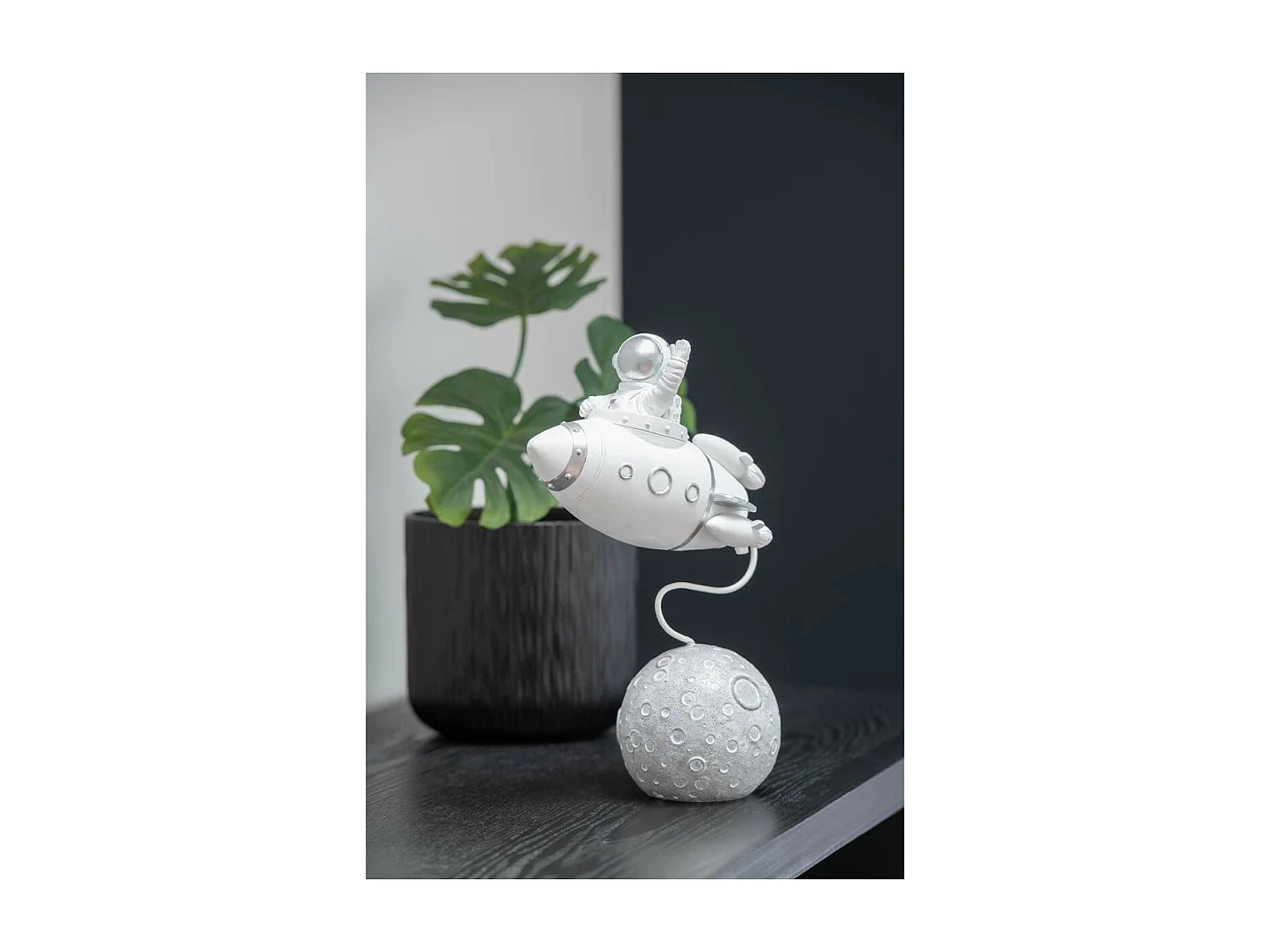 Statuette Déco "Fusée Astronaute" 22cm Blanc