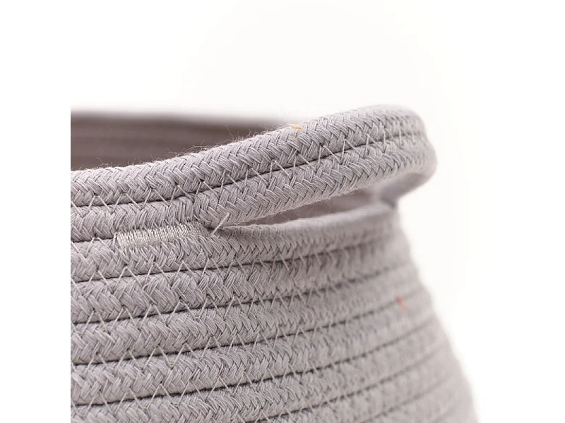 Jute mand en geverfd touw. Staal 27x23cm