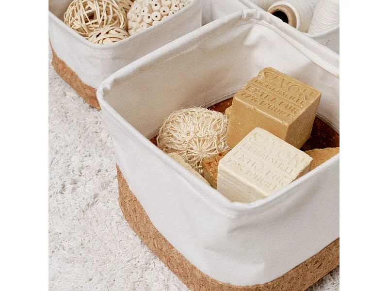 Set van 3 vierkante manden.