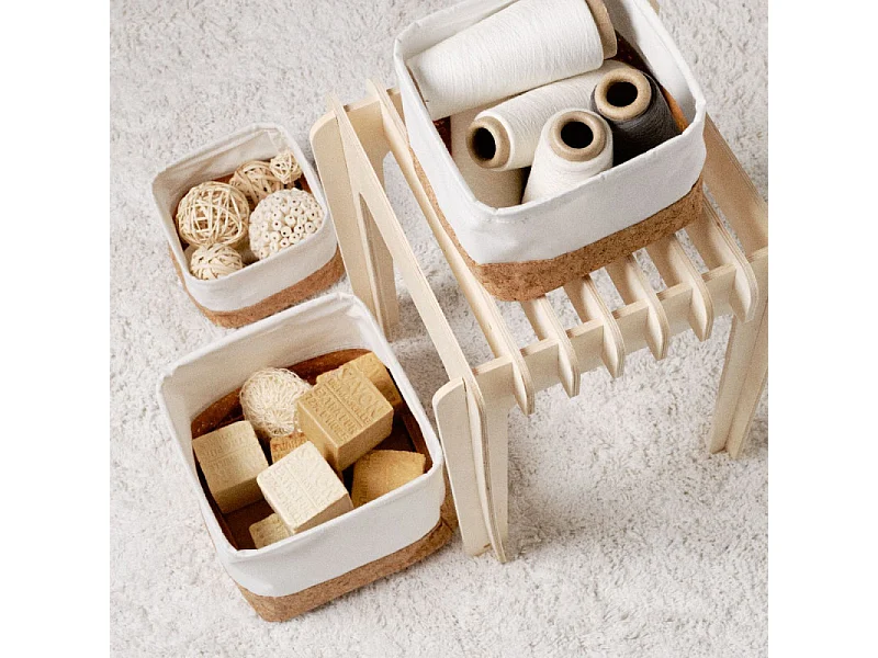 Set 3 paniers carrés.