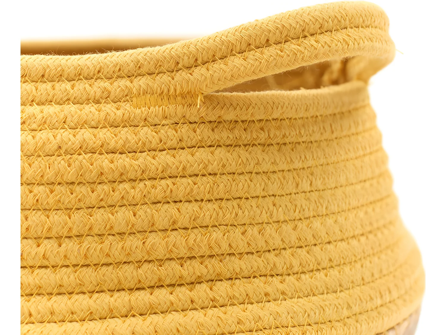 Jute mand en geverfd touw. Oker 27x23cm