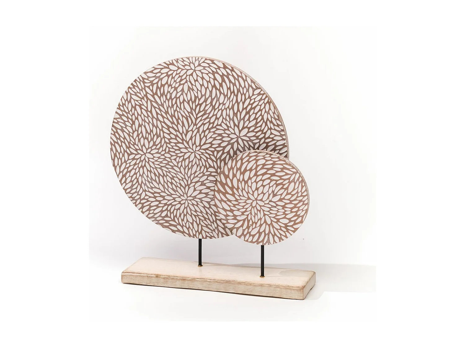 Détail de décoration cercles en bois de poignée 30,5x6,3x40cm