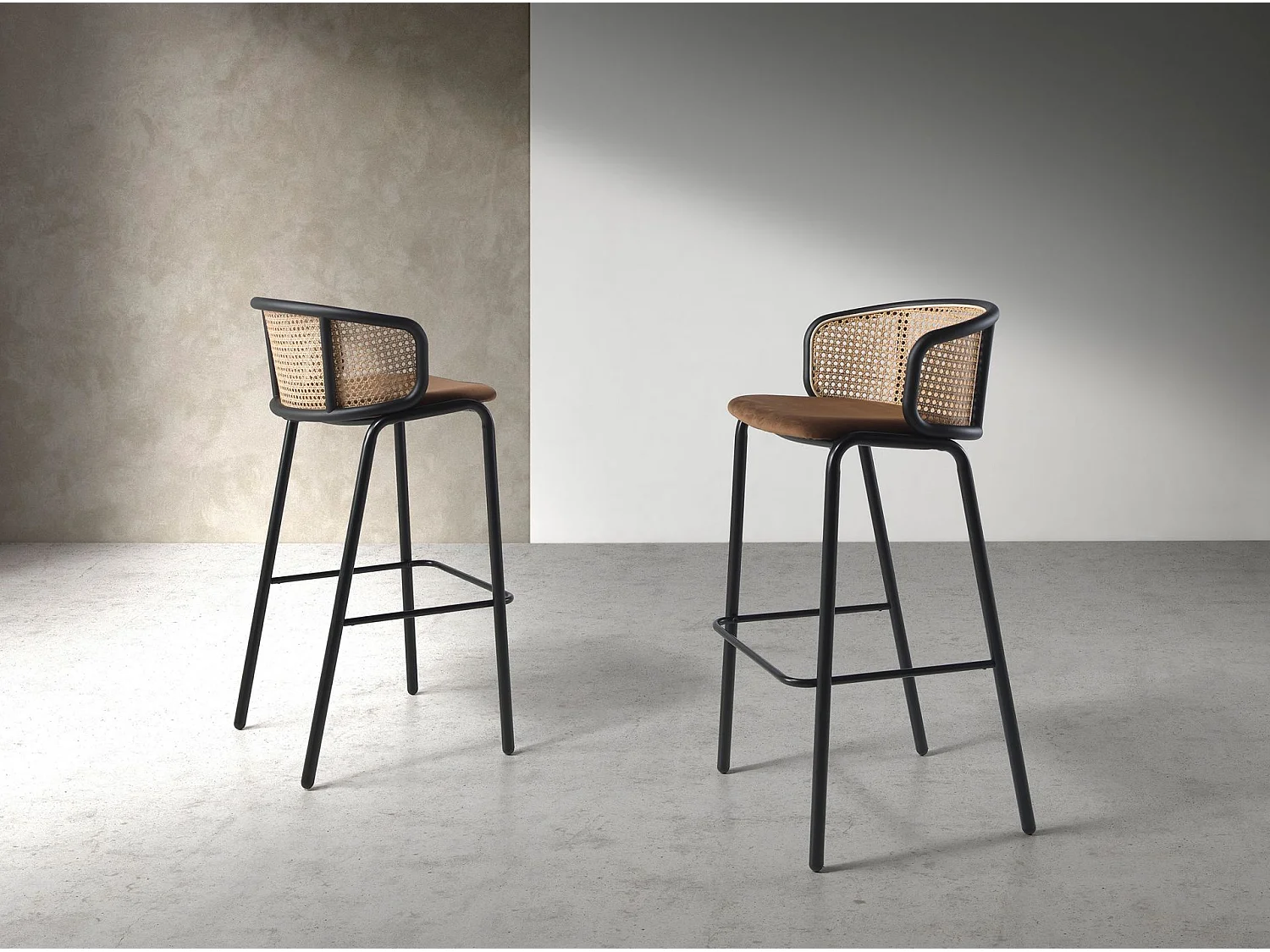 Tabouret en rotin et velours brun 4128 ANGEL CERDA