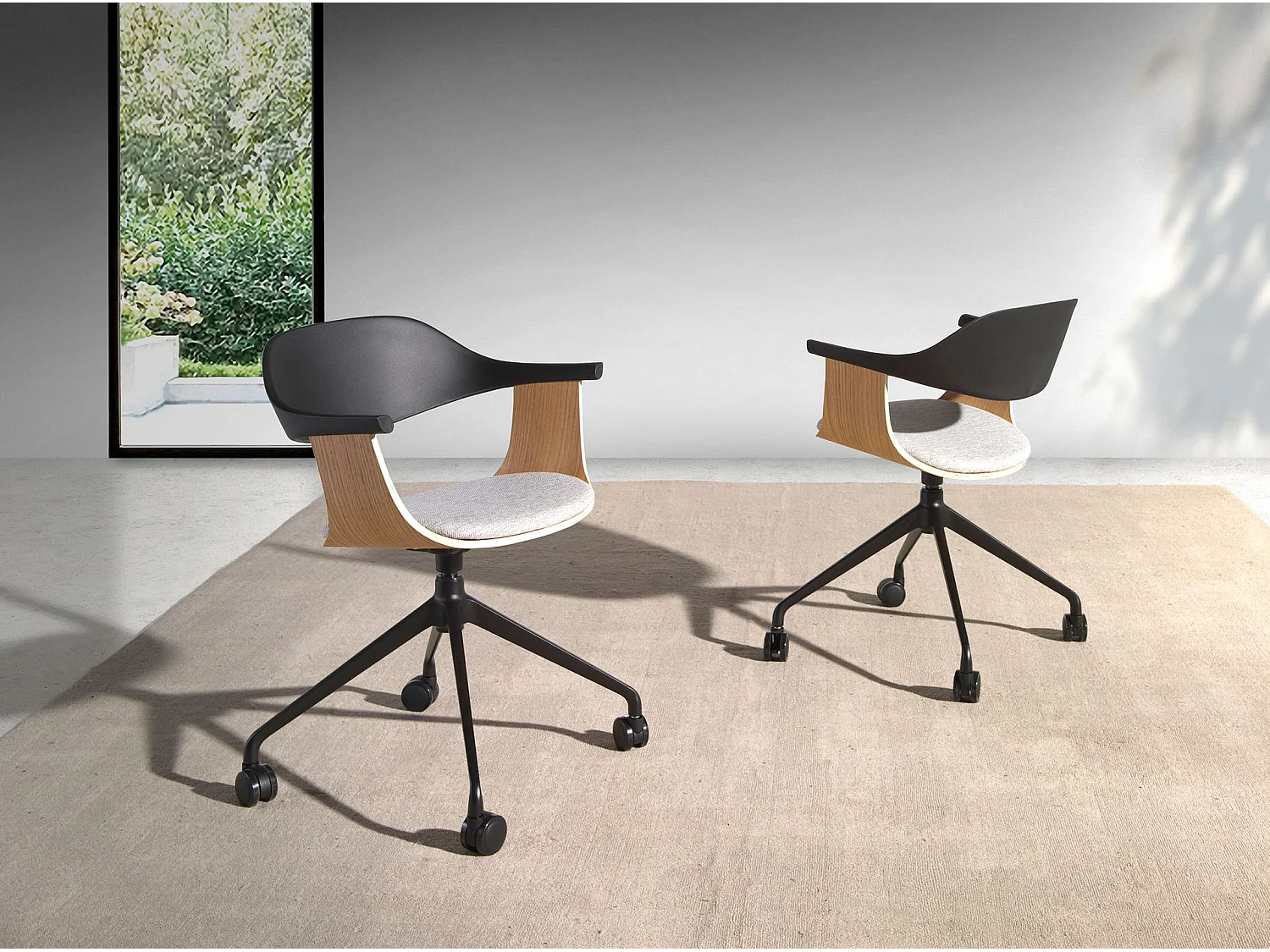 Chaise de bureau pivotante en tissu gris clair et pvc noir 4130 ANGEL CERDA