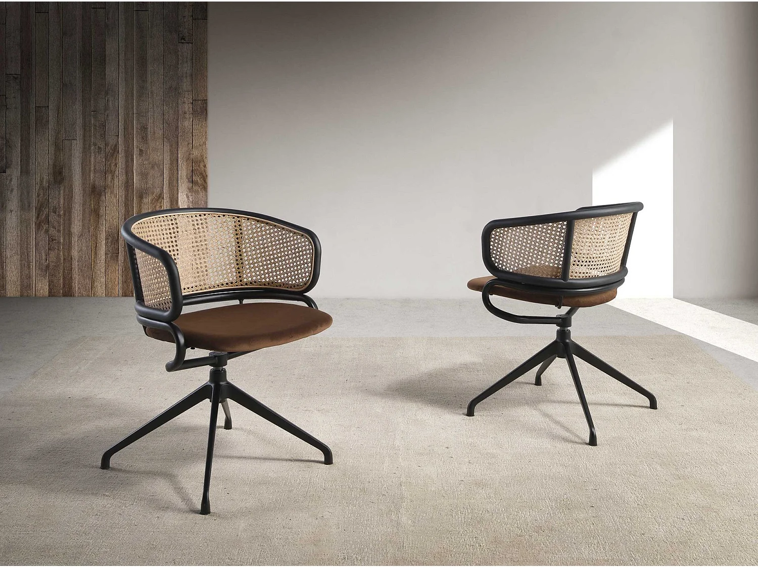 Sedia girevole in rattan e velluto marrone 4129 ANGEL CERDA