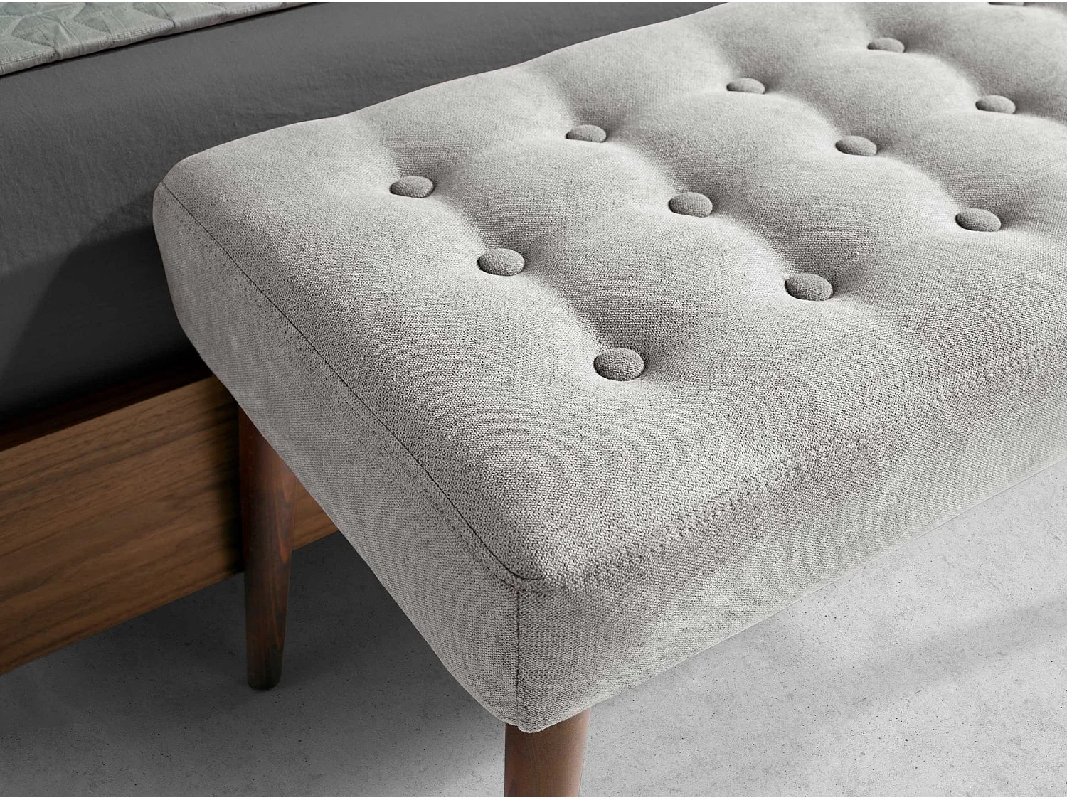Donkergrijze stoffen hocker 5107 ANGEL CERDA