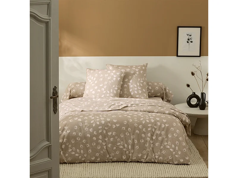 Parure de lit 260x240 cm 100% flanelle de coton LÉNA marron 3 pièces