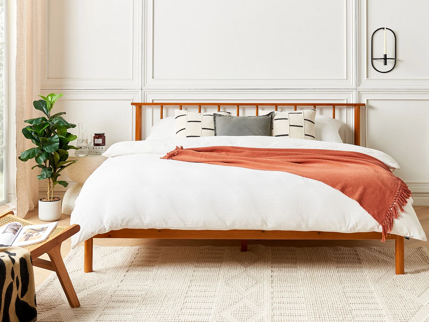 Bed Dennenhout BARRET 180 x 200 cm Bruin