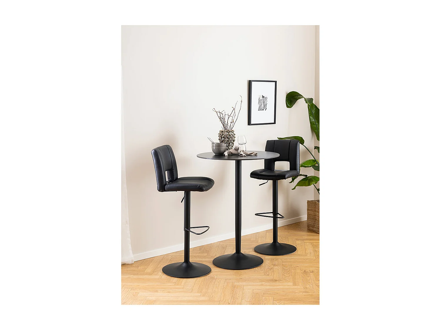 Malta table de bar noir.