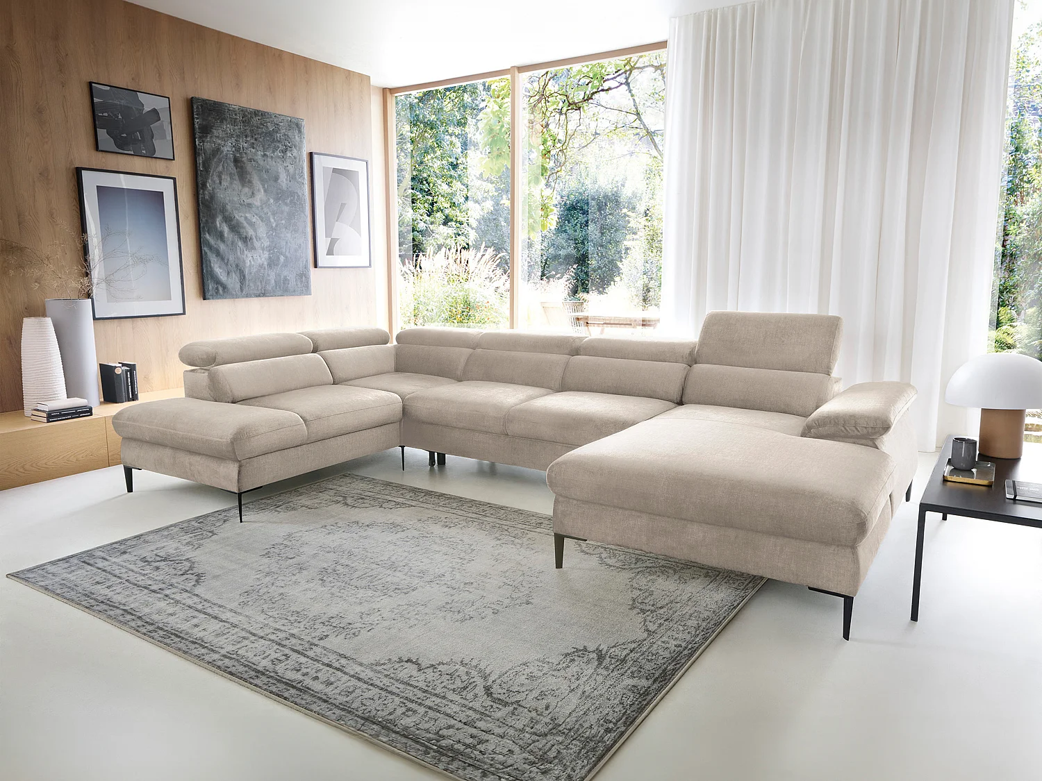 Grand canapé d'angle droit panoramique convertible en velours beige SEPINA de Pascal Morabito