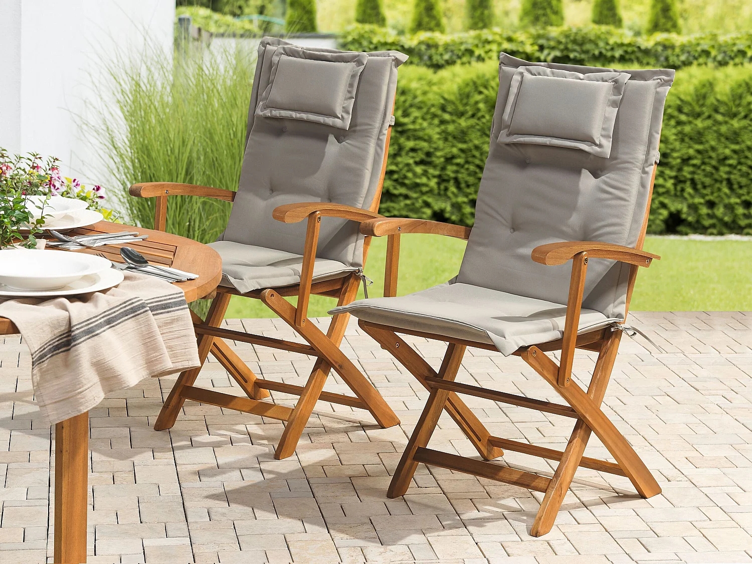Lot de 2 chaises de jardin avec coussins MAUI Acacia Gris