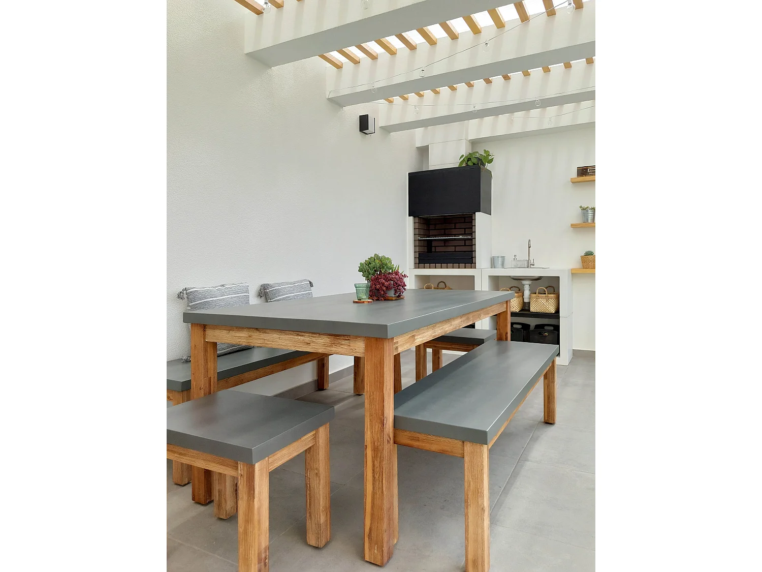 Conjunto de comedor exterior con bancos y taburetes 8 plazas OSTUNI Cemento Gris