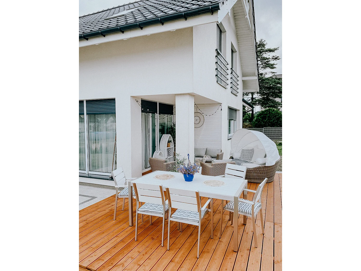 Salle à manger de jardin 6 places VERNIO Blanc