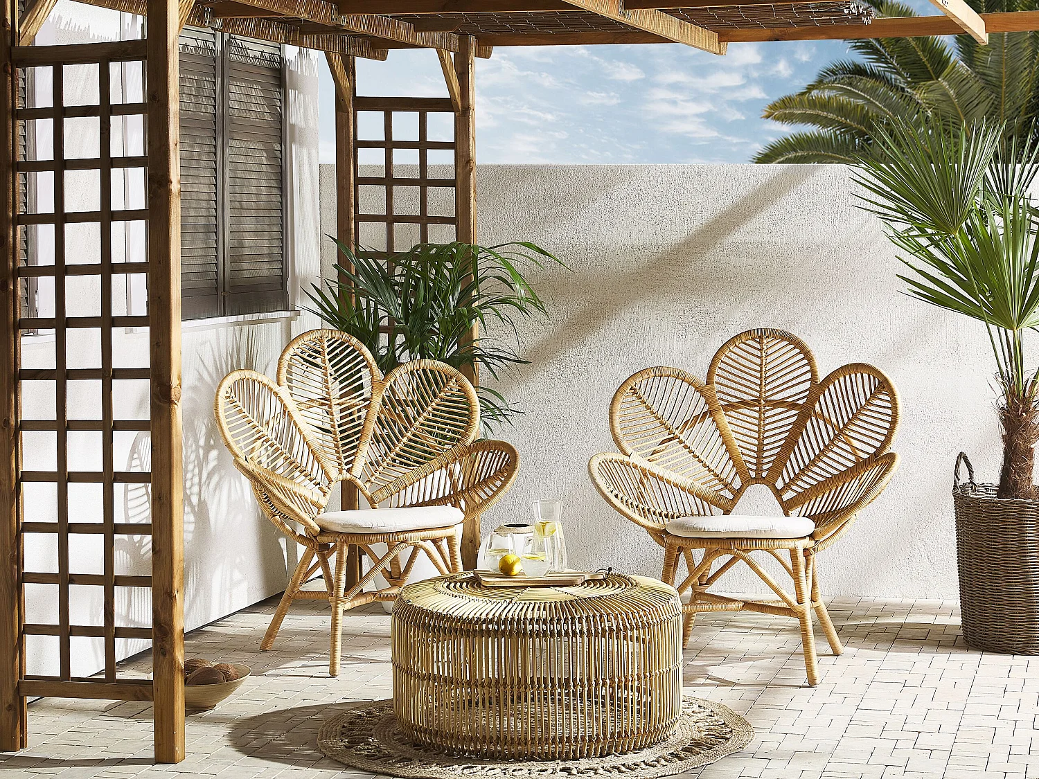 Ensemble bistrot avec coussins FLORENTINE / LIMNI Rotin Beige