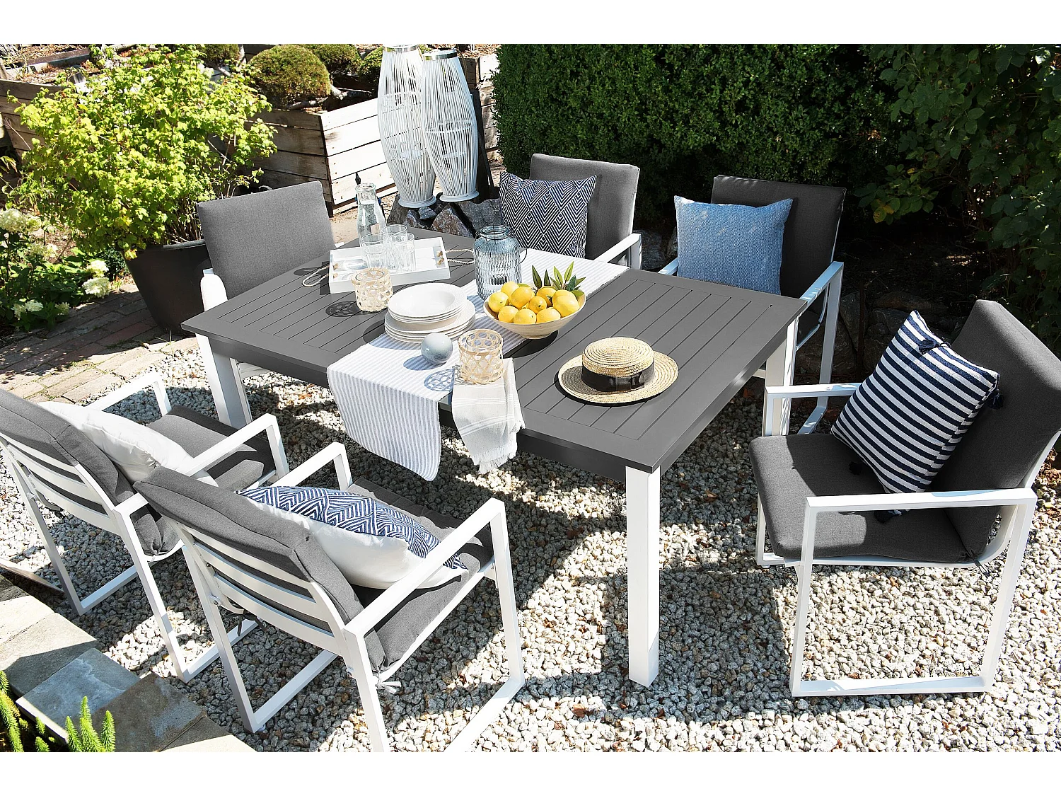 Salle à manger de jardin 6 places PANCOLE avec coussins Métal Gris