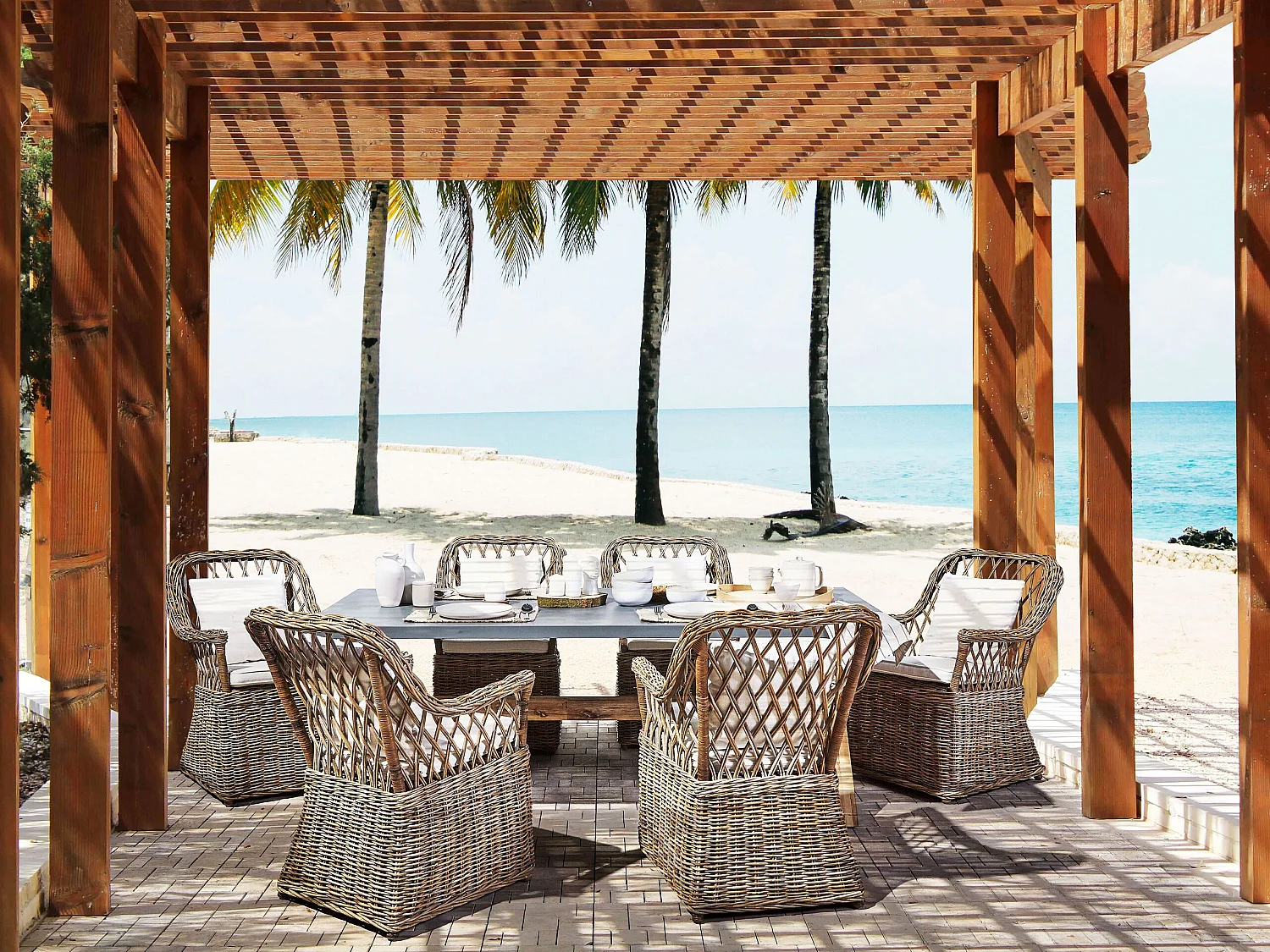 Salle à manger de jardin 6 places MAROS/OLBIA avec coussins Béton Marron clair