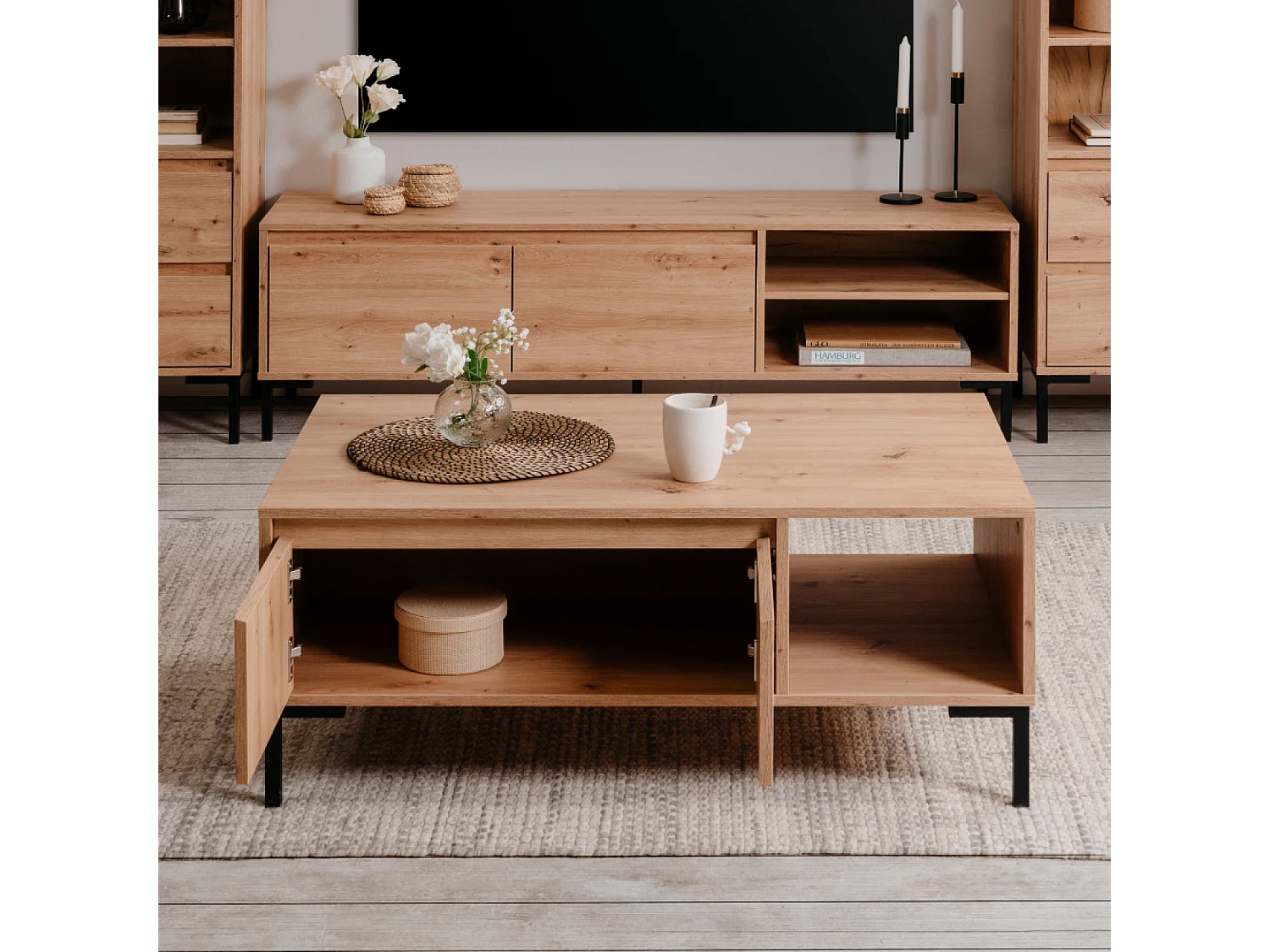 Couchtisch aus Holz mit Schränken NAVI