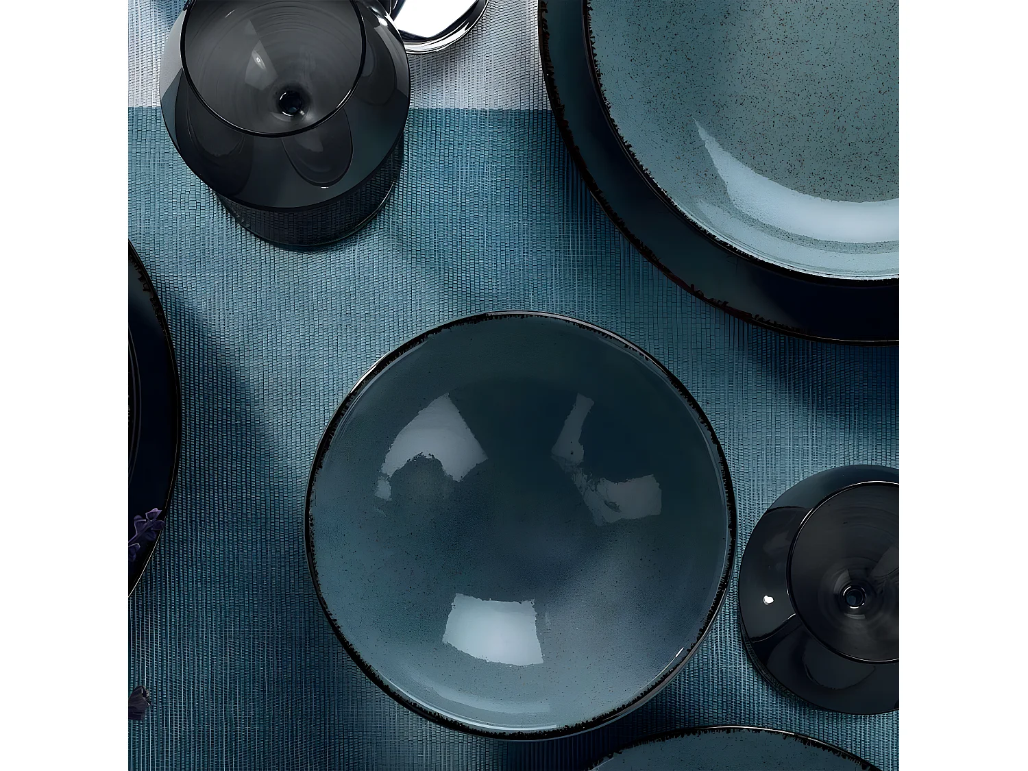 Service de table 24 pièces Ameil Porcelaine tacheté Bleu et Marron