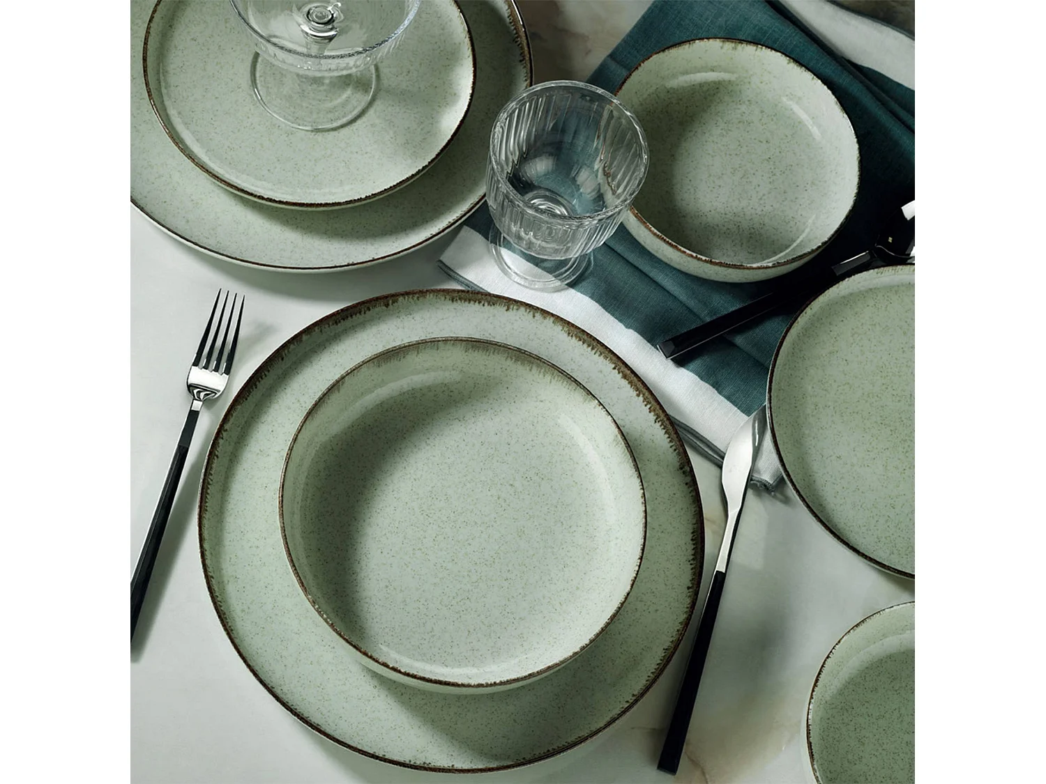 Service de table 24 pièces Ammeli 100% Porcelaine tacheté Vert et Marron