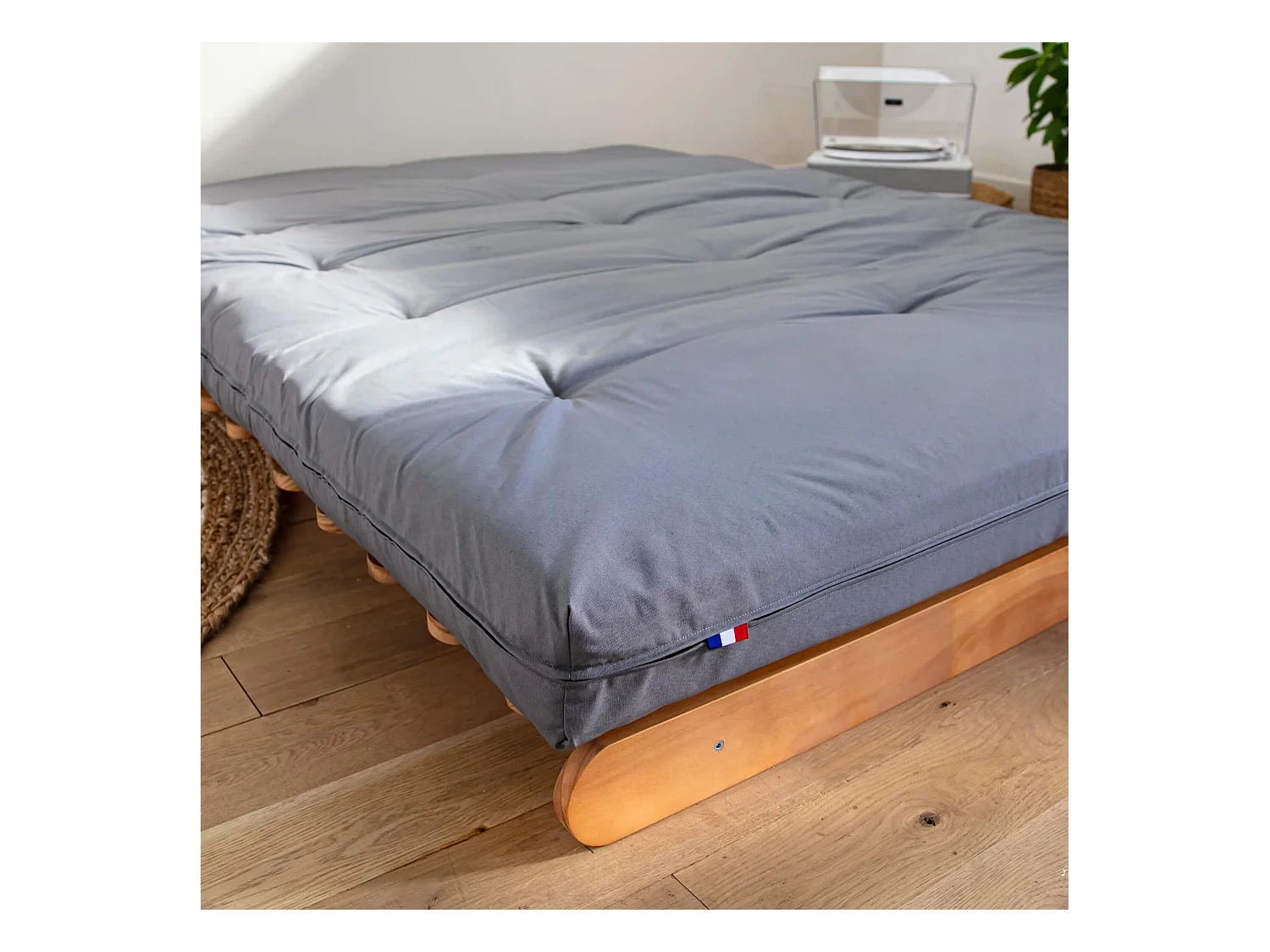 Matelas futon gris clair en coton 140x200