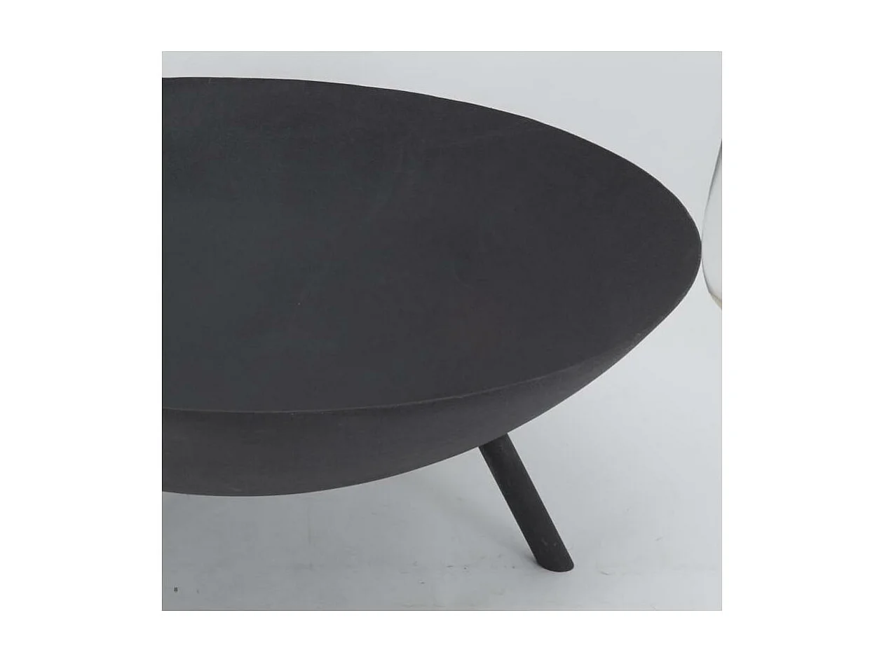 Brasero en métal noir sur pieds