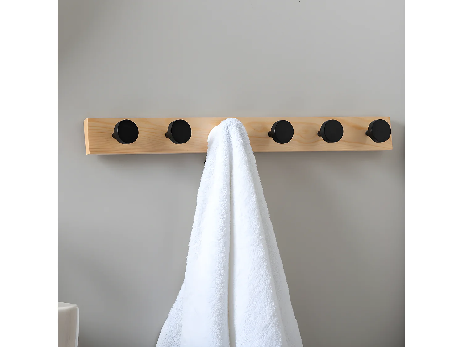 Porte manteaux 6 crochets Knobs Noir  Present Time