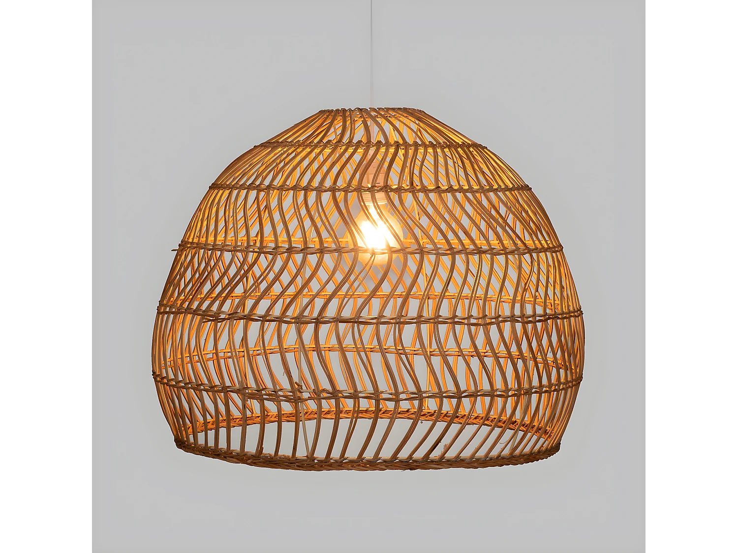 Lampe suspendue, Suspension luminaire en bois de rotin coloris beige et fer blanc