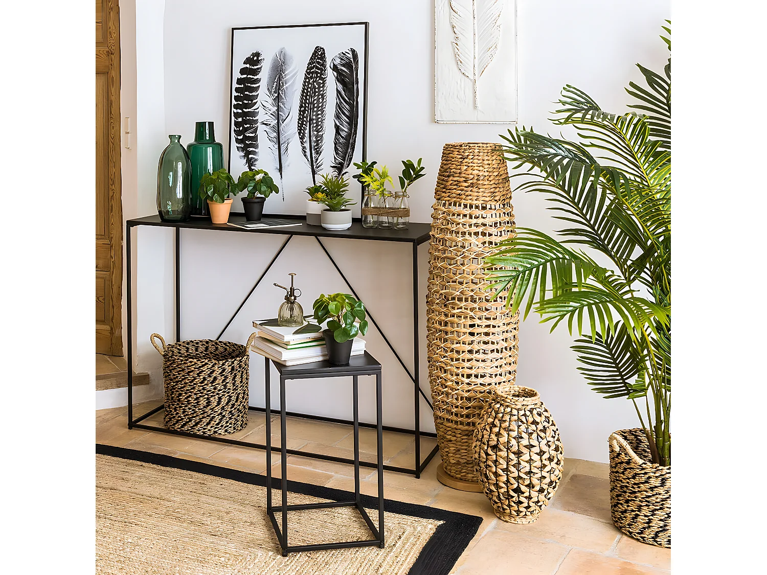 Lampadaire, lampe à poser sans pieds coloris Beige et métal noir - diamètre 31 x H. 118 cm