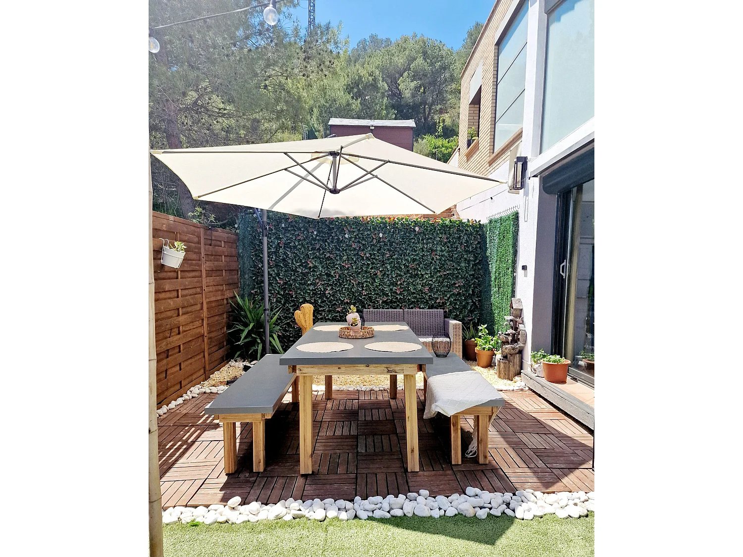 Salle à manger de jardin avec bancs 6 places OSTUNI Béton Gris