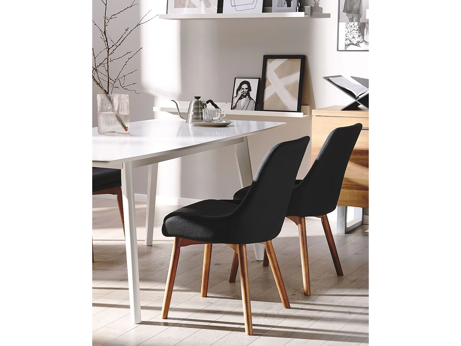 Conjunto de 2 sillas de comedor MELFORT Negro