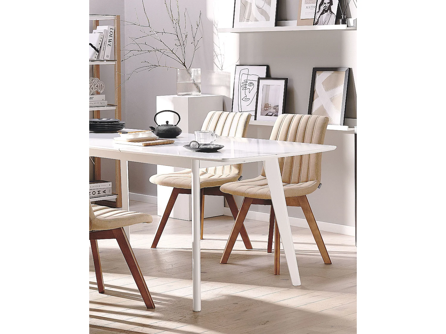 Bequemes Esszimmerstuhl Set 2 Stühle Polsterbezug Holzbeine beige Calgary