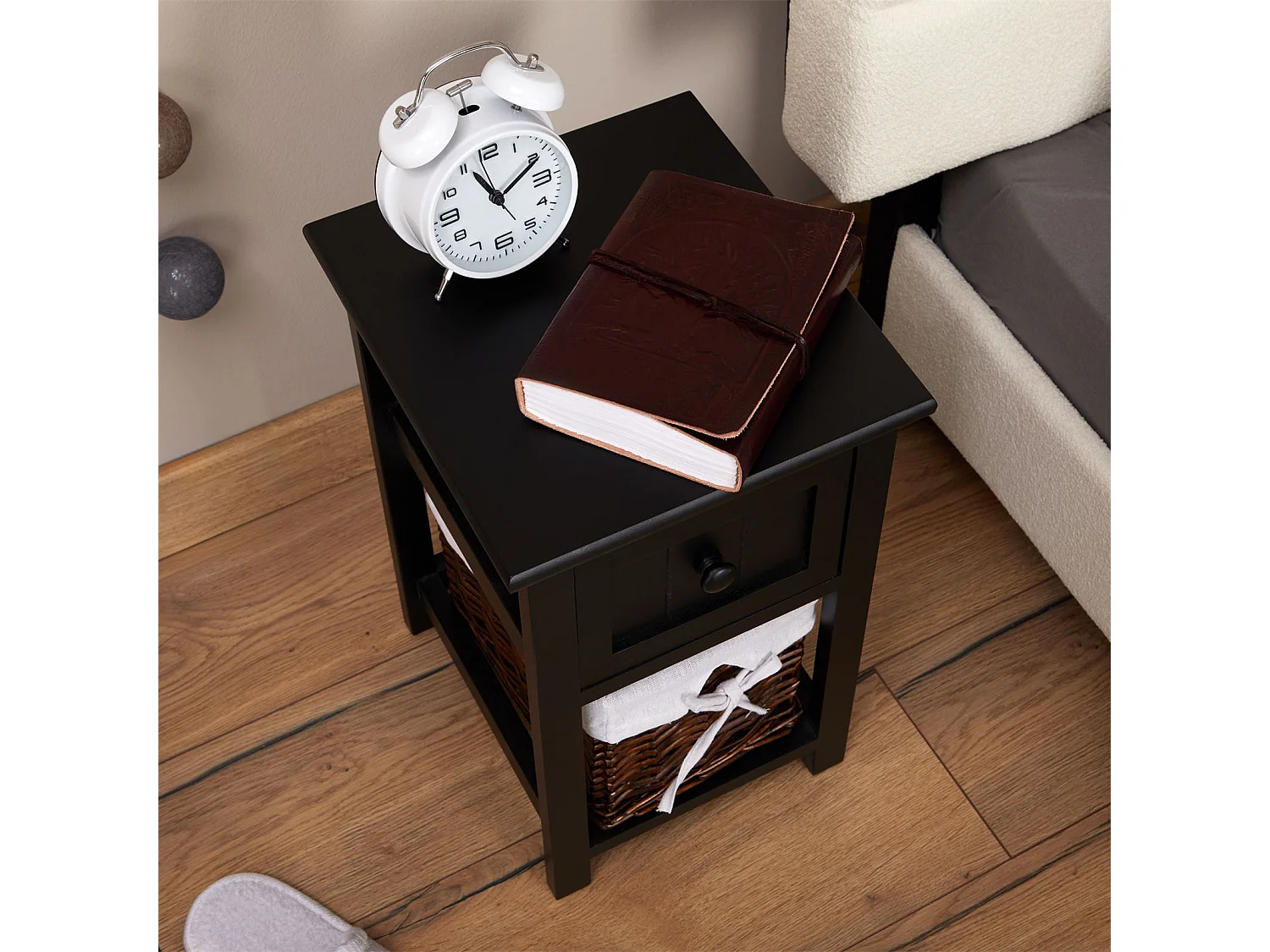 Lot de 2 tables de chevet MESSINA table de nuit avec 1 tiroir et 1  panier, en bois noir