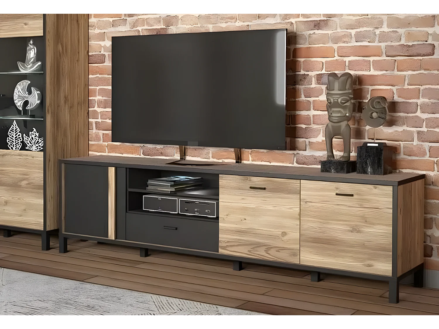 Banc TV Hayato Grand