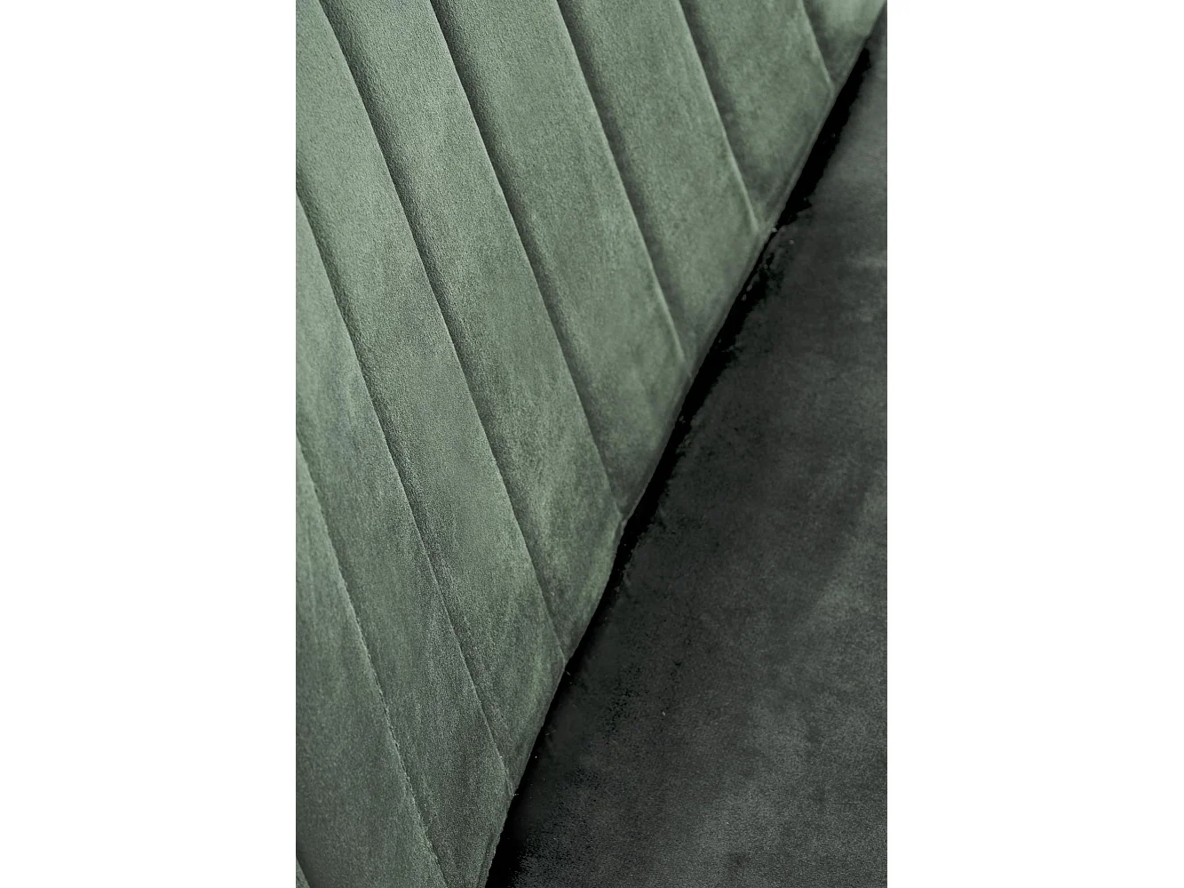 Sedia di design Selar in metallo nero e velluto verde