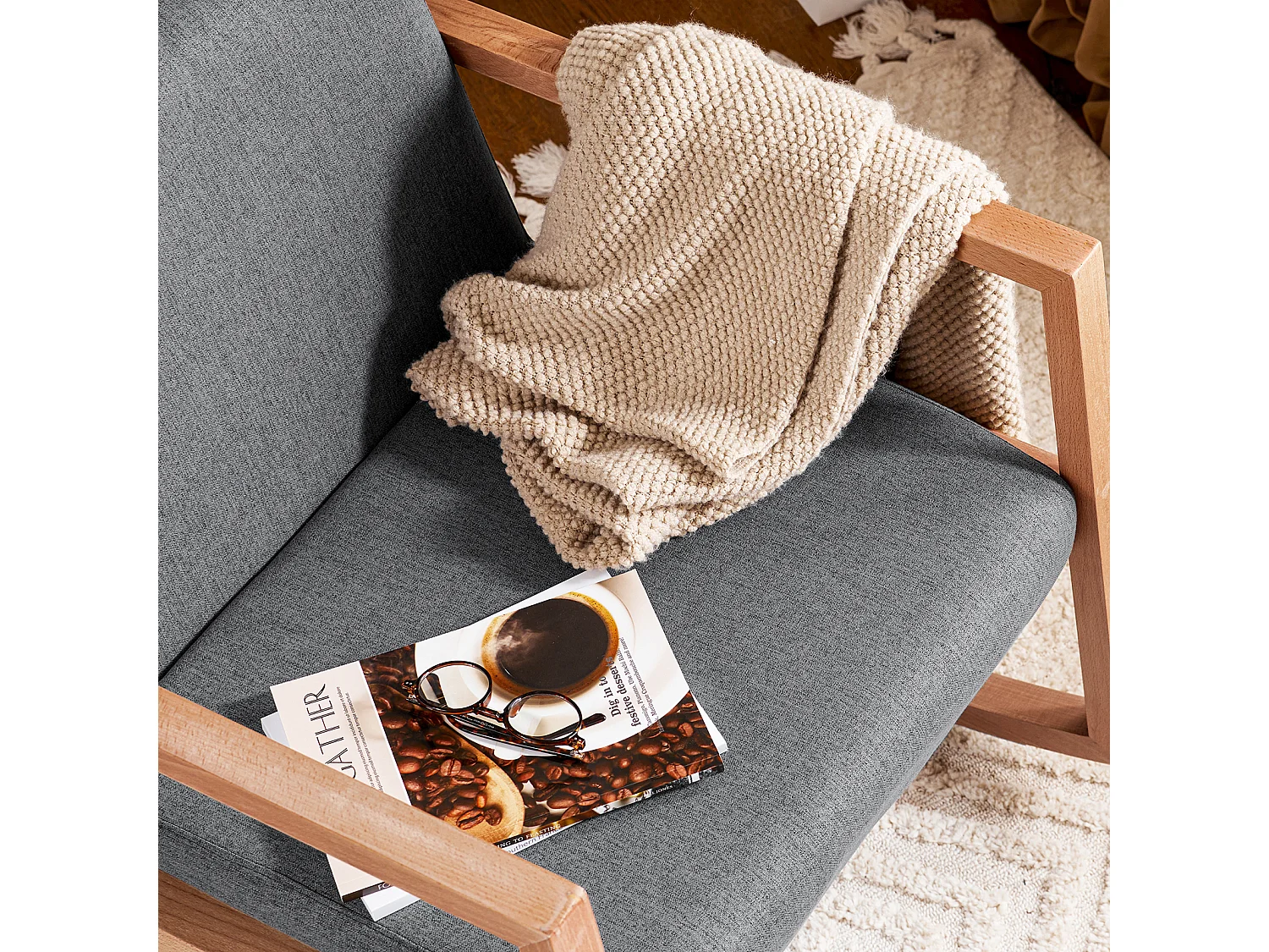 Sedia A Dondolo Da Soggiorno Poltrona A Dondolo Imbottita, Portata 114kg, Per Interni, Ufficio, Soggiorno, Grigio Chiaro, 66 X75x73cm, FST93-HG SoBuy