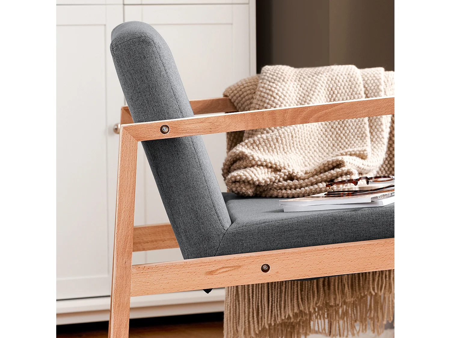 Sedia A Dondolo Da Soggiorno Poltrona A Dondolo Imbottita, Portata 114kg, Per Interni, Ufficio, Soggiorno, Grigio Chiaro, 66 X75x73cm, FST93-HG SoBuy