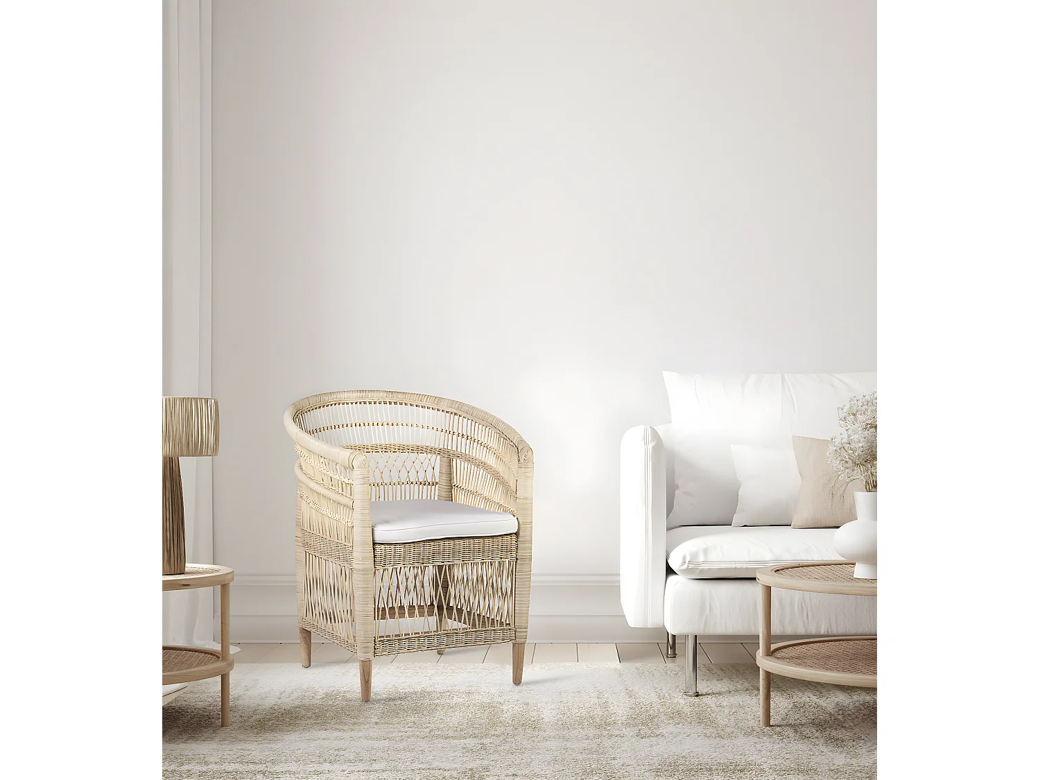 RATTAN - Fauteuil en rotin beige avec coussin