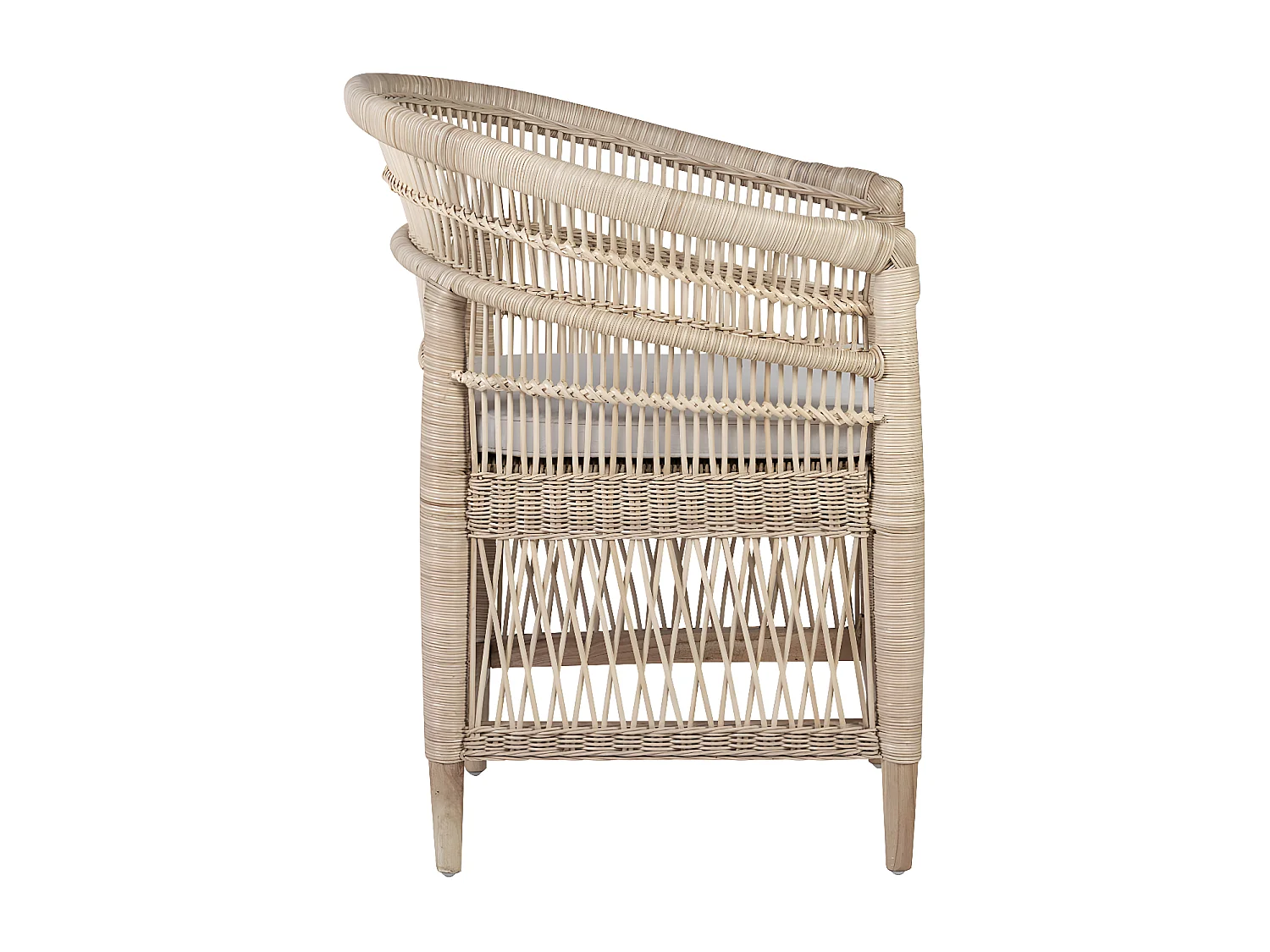 RATTAN - Fauteuil en rotin beige avec coussin