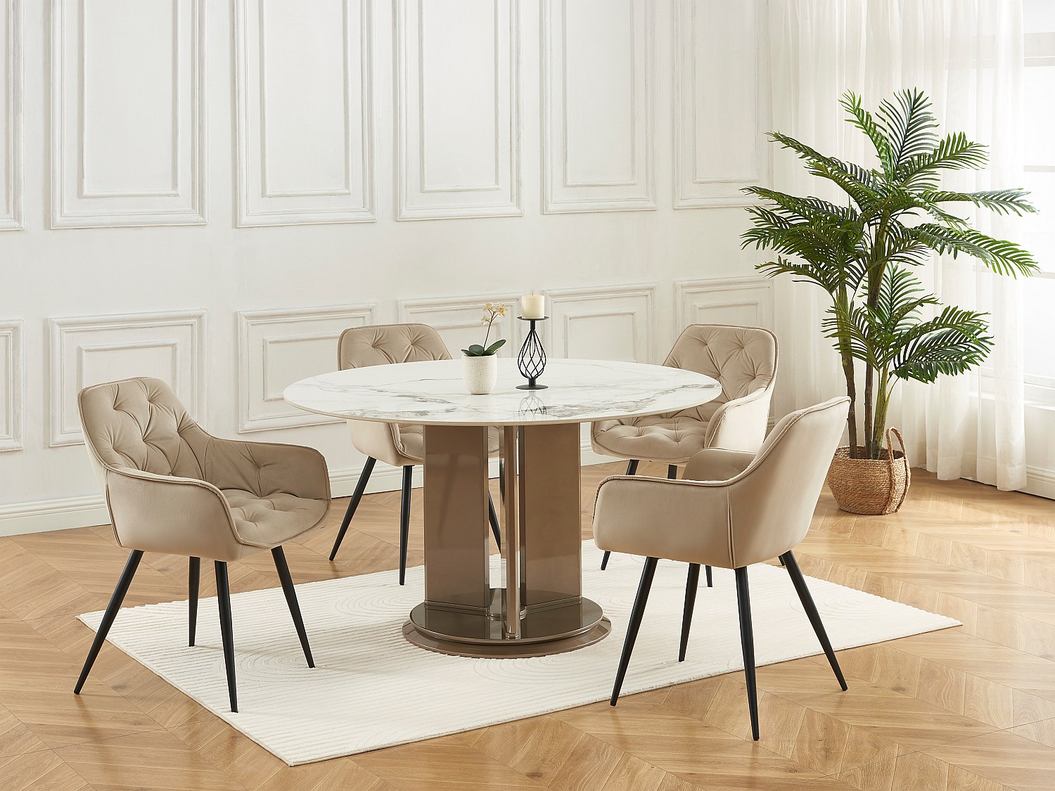 Stuhl mit Armlehnen 2er-Set - Samt & schwarzes Metall - Beige - MOBELIA von günstig online kaufen