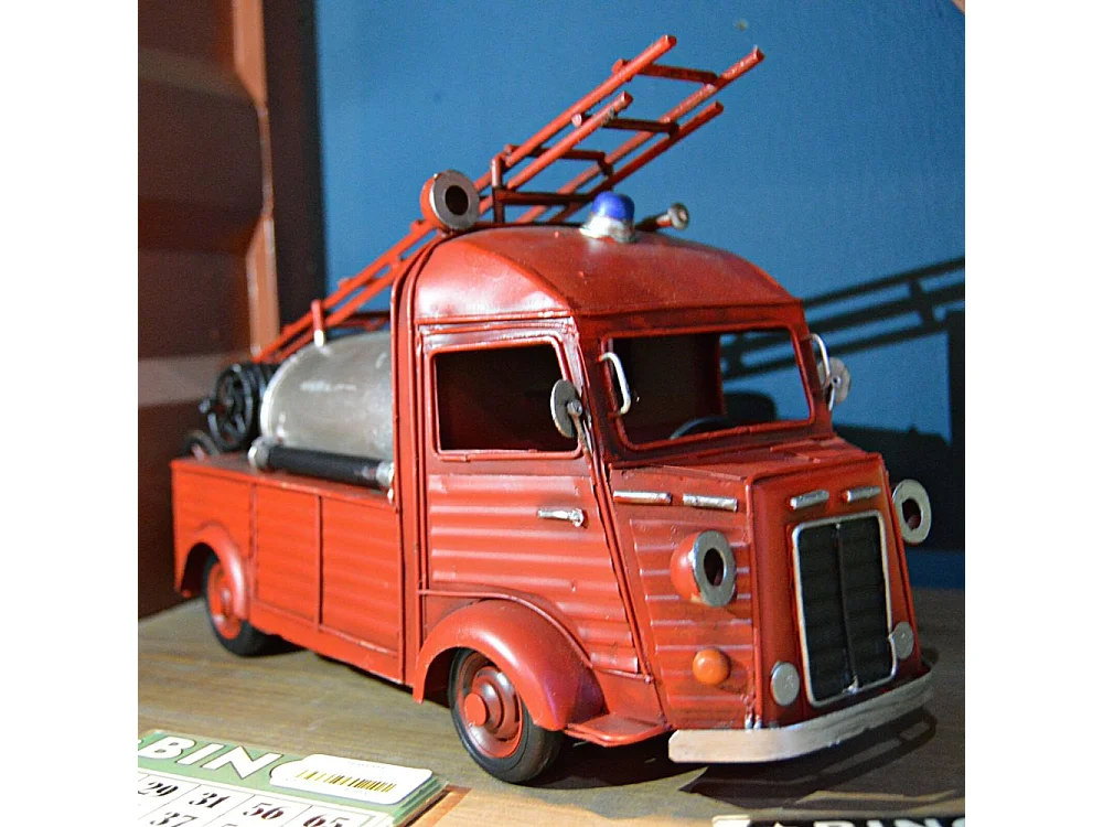 Camion de pompier décoratif en métal