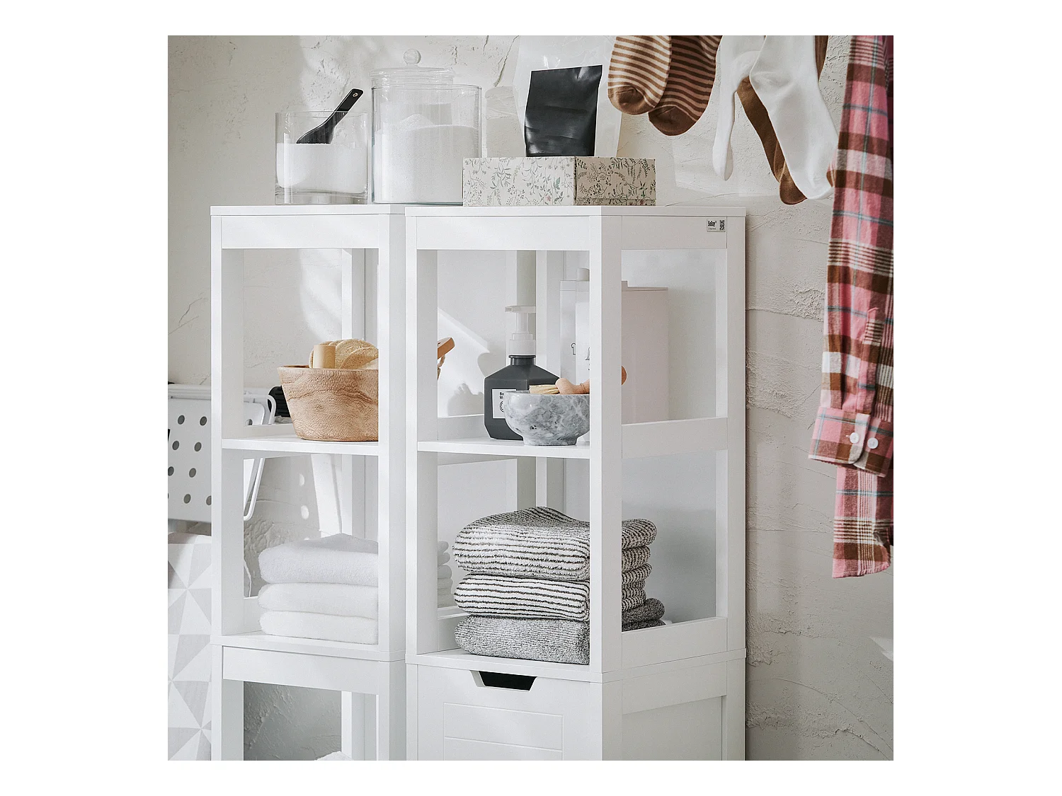 Mobile Alto Con Sacco Portabiancheria Pieghevole Mobiletto Bagno Scaffale Bianco 30x30x145cm BZR123-W SoBuy