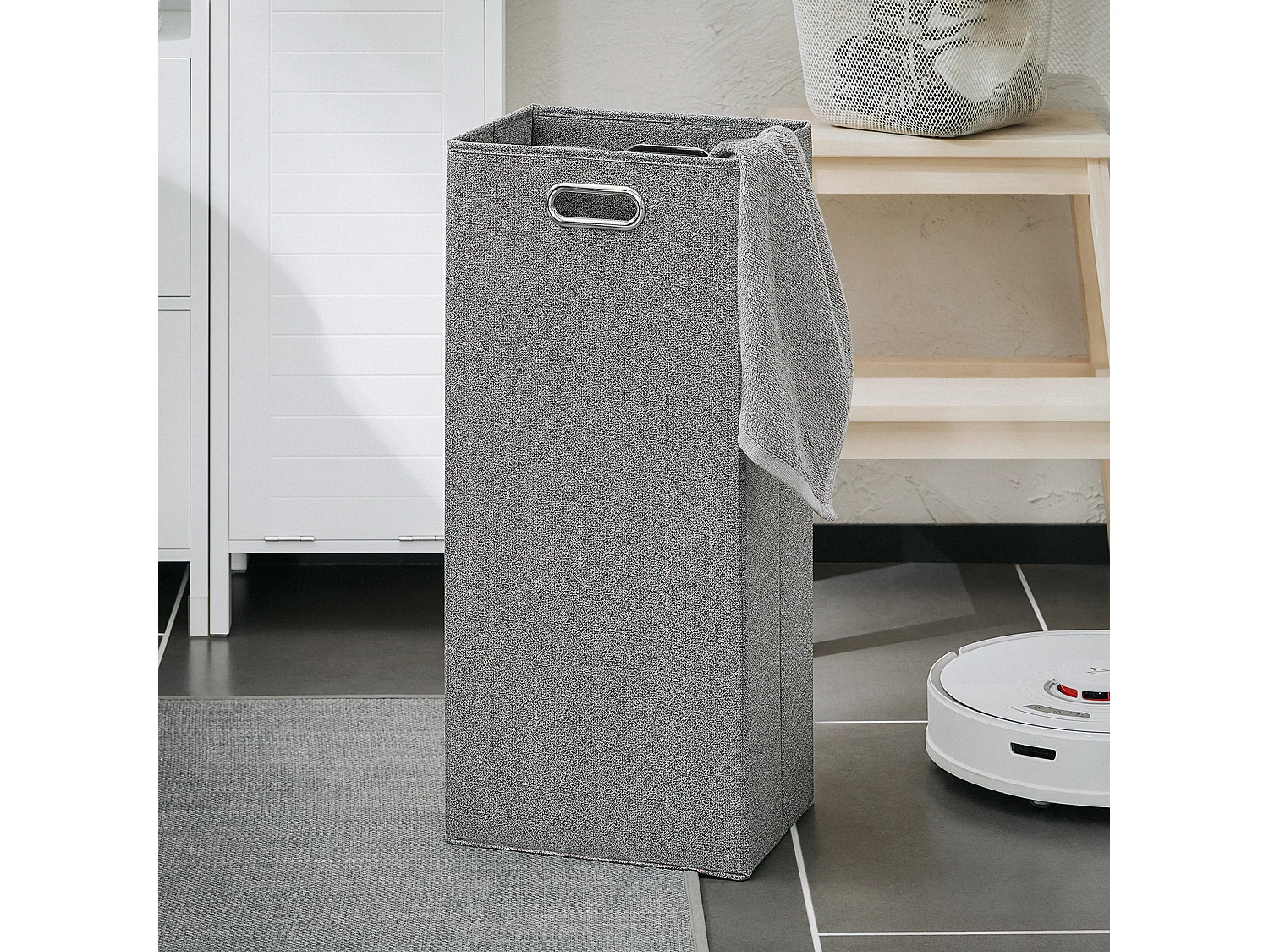 Mobile Alto Con Sacco Portabiancheria Pieghevole Mobiletto Bagno Scaffale Bianco 30x30x145cm BZR123-W SoBuy