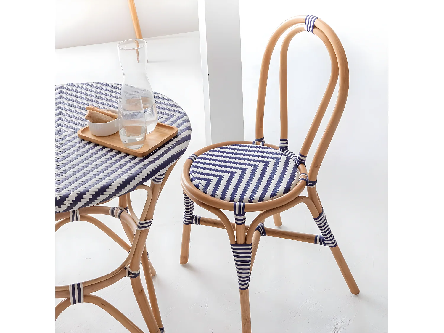 Chaise bistrot en rotin bleue Elynne (lot de 2)