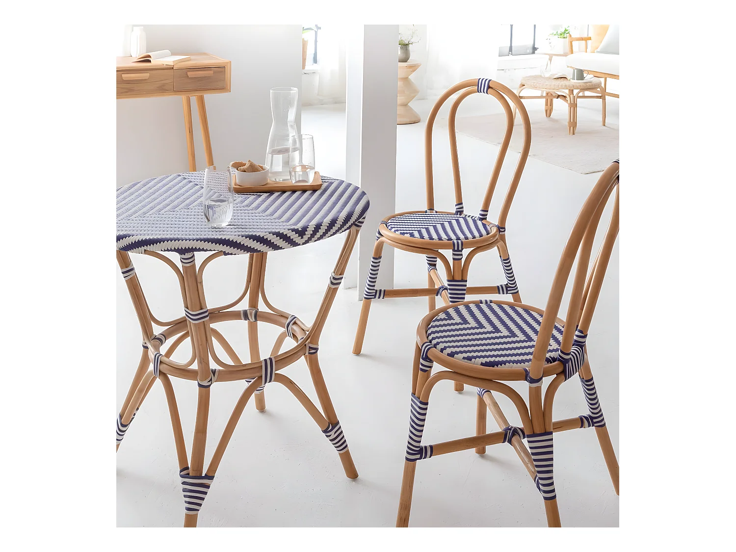 Chaise bistrot en rotin bleue Elynne (lot de 2)