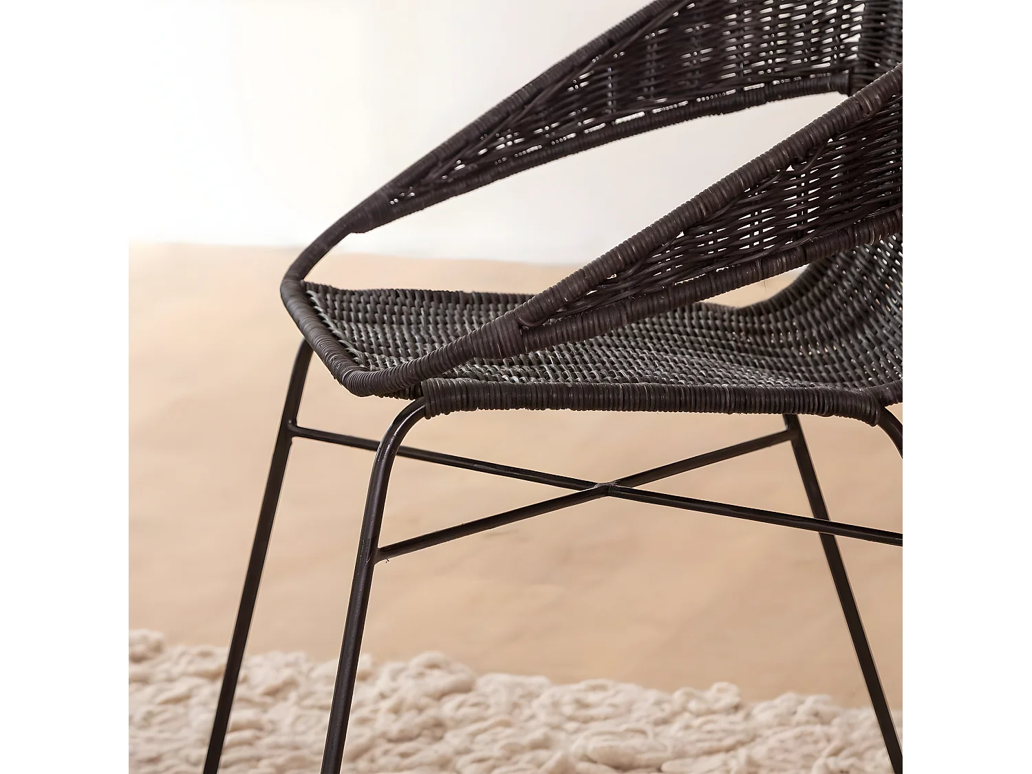 Chaise en rotin et en métal Aurélien