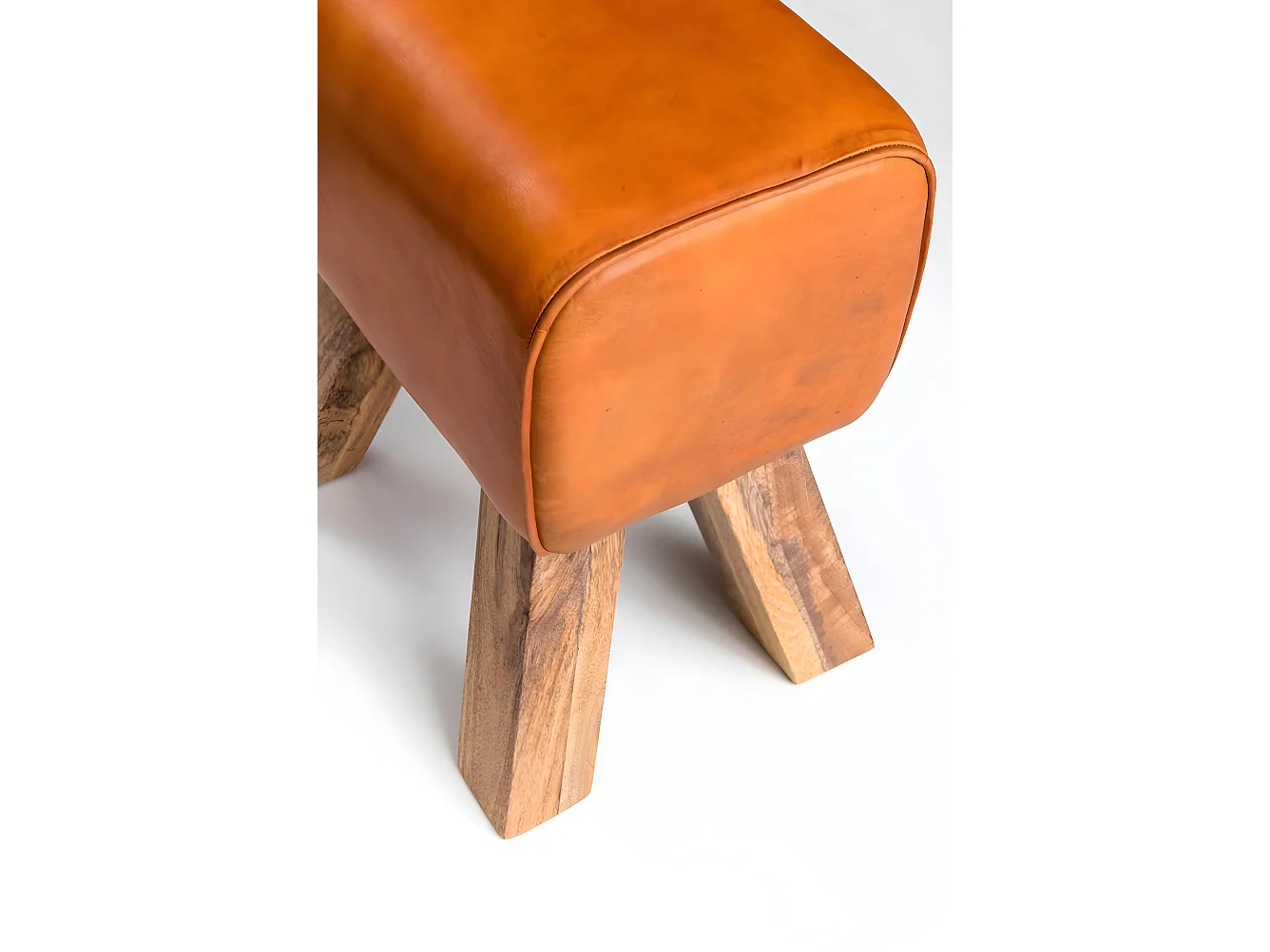 Design Sitzhocker Springbock Fußhocker Turnhocker Turnbock Pferd Leder Jeans