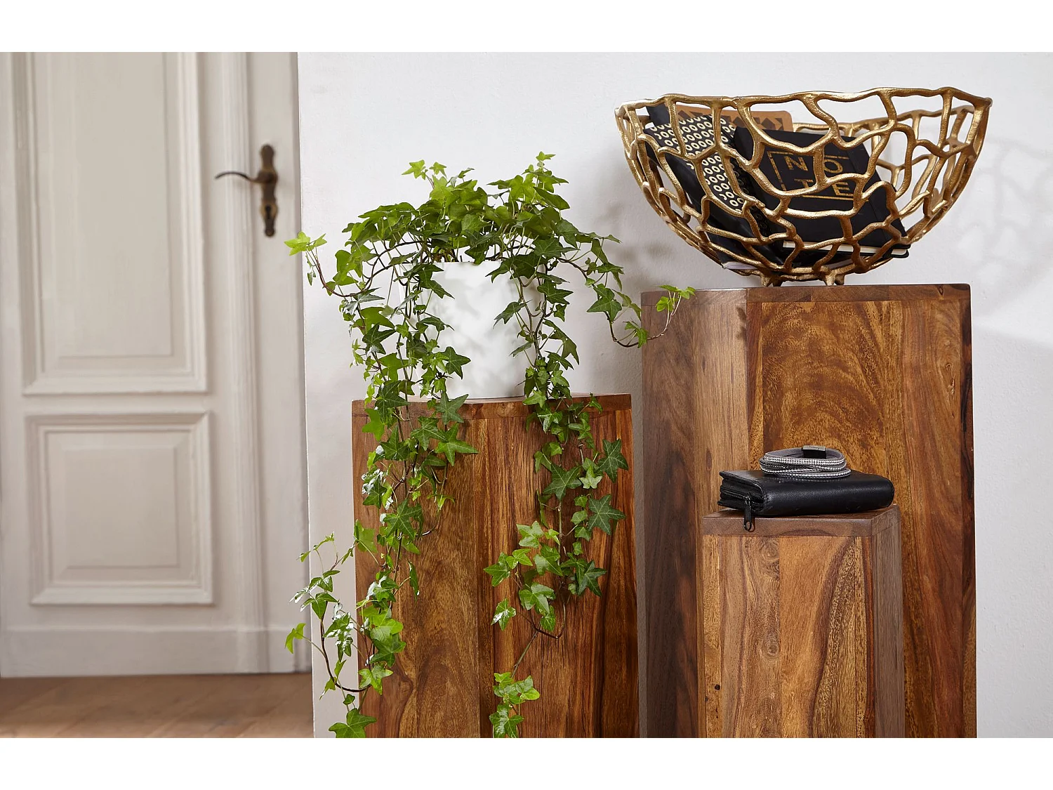 set di 3 tavolini da salotto in legno massello massiccio colonne