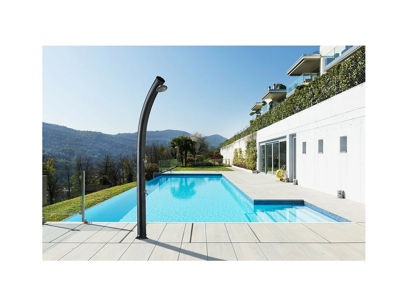Douche Solaire Extérieure Jolly 25L Formidra 233x15x16.5cm- Aluminium - Rince pieds, Pommeau et Mitigeur -  - Coloris Violet