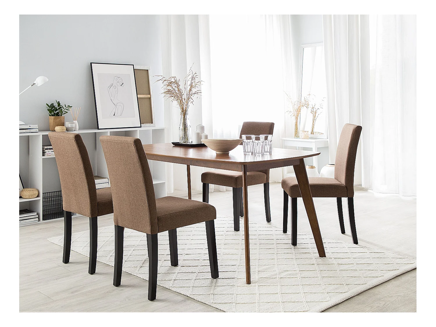 Bequemes Esszimmerstuhl-Set in Retro-Stil Polsterbezug Braun Broadway